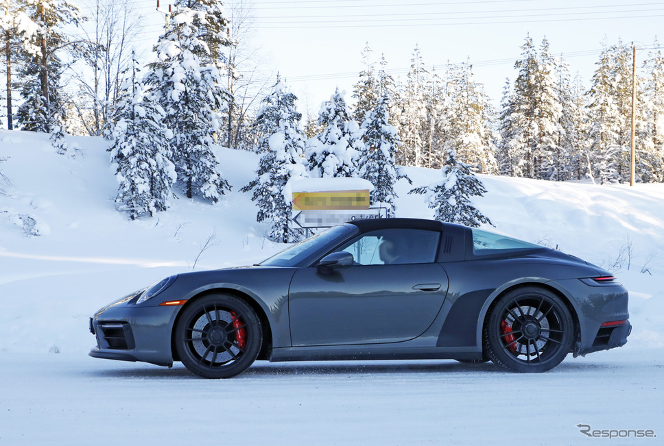 ポルシェ 911 タルガ GTS 市販型プロトタイプ(スクープ写真)《APOLLO NEWS SERVICE》