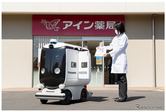 低速ロボットが薬品を配達(イメージ)《写真提供 パナソニック》