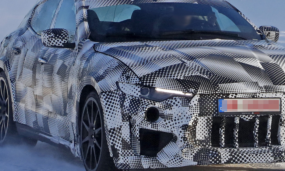 フェラーリ プロサングエ(仮)開発車両(スクープ写真)《APOLLO NEWS SERVICE》
