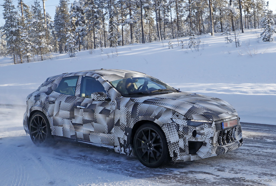 フェラーリ プロサングエ(仮)開発車両(スクープ写真)《APOLLO NEWS SERVICE》