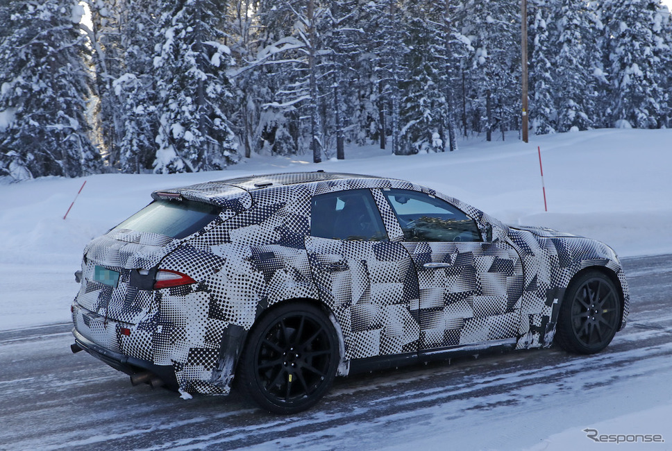 フェラーリ プロサングエ(仮)開発車両(スクープ写真)《APOLLO NEWS SERVICE》
