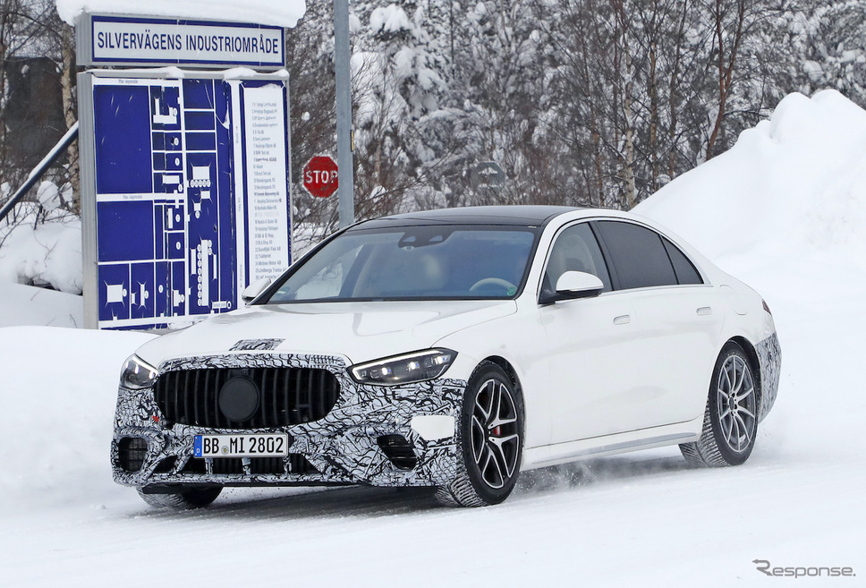 メルセデス AMG S63e プロトタイプ(スクープ写真)《APOLLO NEWS SERVICE》