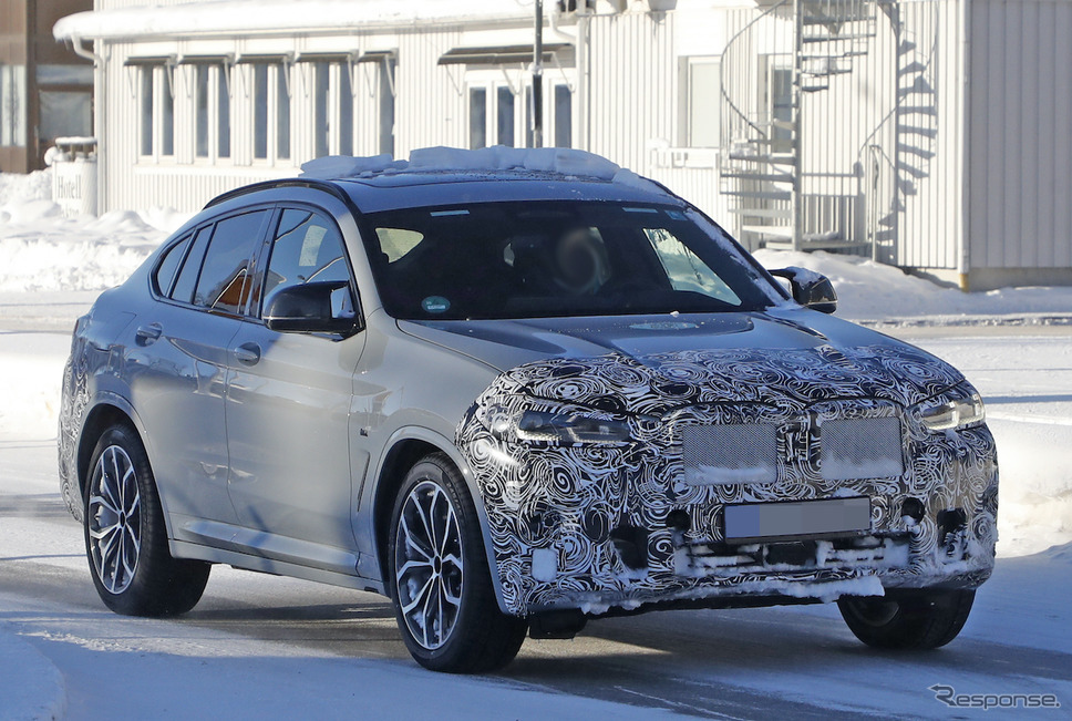 BMW X4 改良新型プロトタイプ(スクープ写真)《APOLLO NEWS SERVICE》