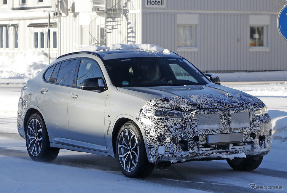 BMW X4 改良新型プロトタイプ(スクープ写真)《APOLLO NEWS SERVICE》