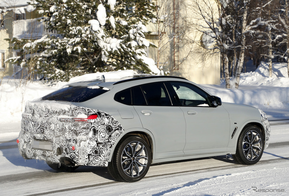 BMW X4 改良新型プロトタイプ(スクープ写真)《APOLLO NEWS SERVICE》
