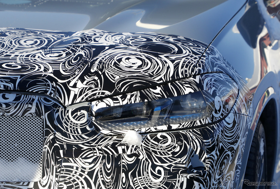 BMW X4 改良新型プロトタイプ(スクープ写真)《APOLLO NEWS SERVICE》
