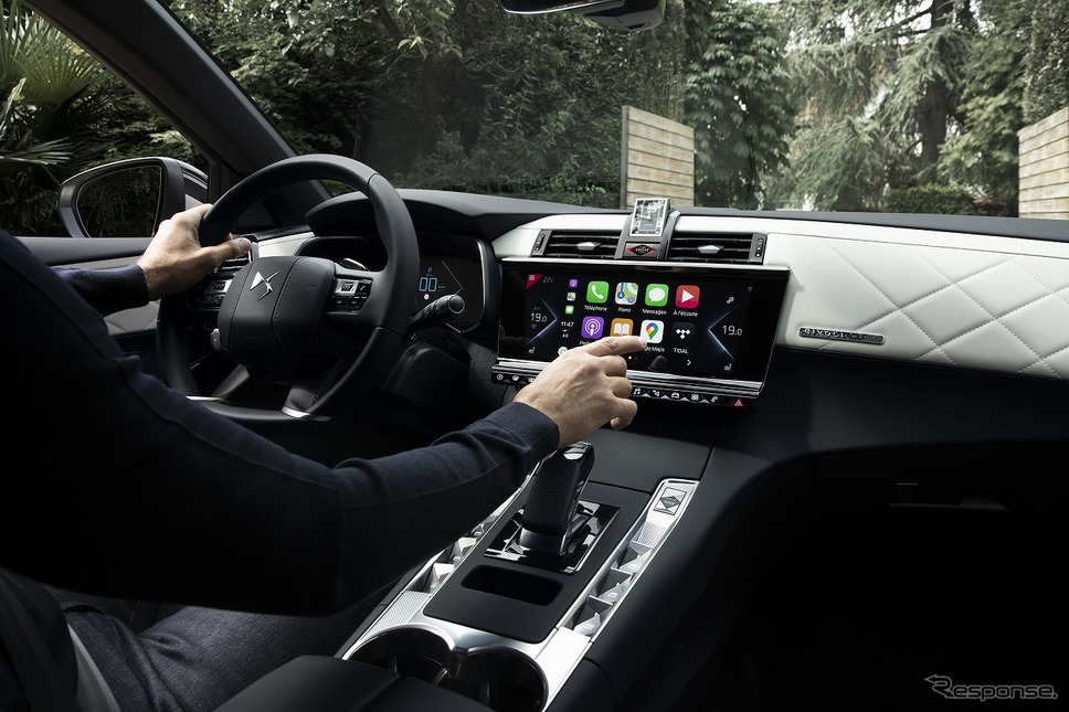 DS 7クロスバック E-TENSE 4×4《写真提供 グループPSAジャパン》