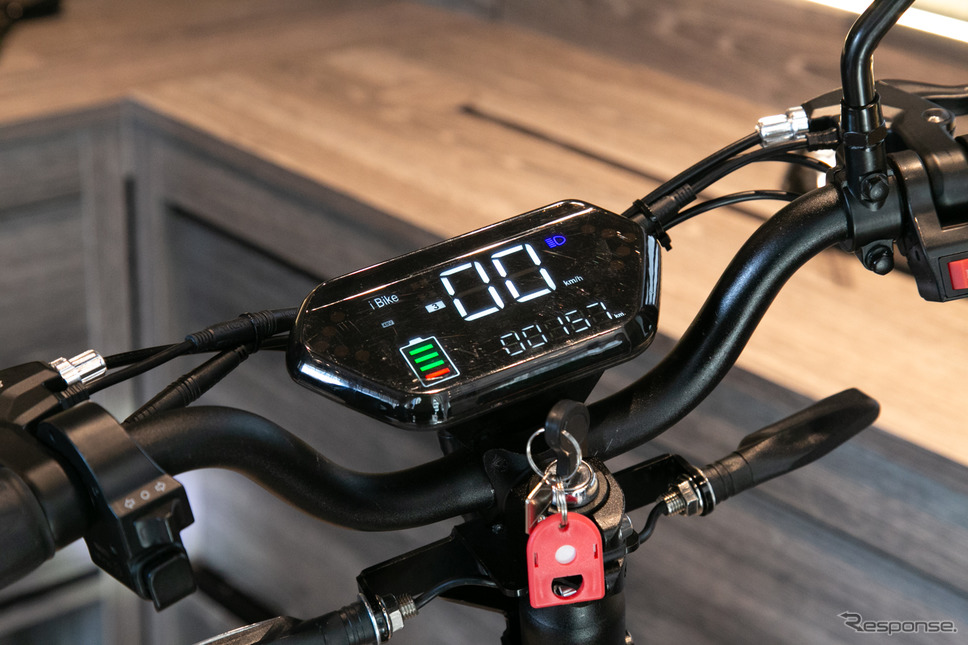 FreeMilePlus《写真撮影 二城利月》