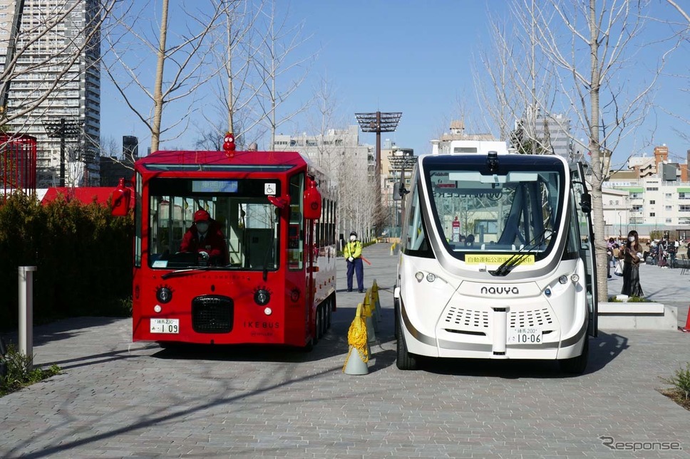 WILLERが実施した、自動運転バスとIKE-BUSとの連携サービスの実証実験《写真撮影 会田肇》