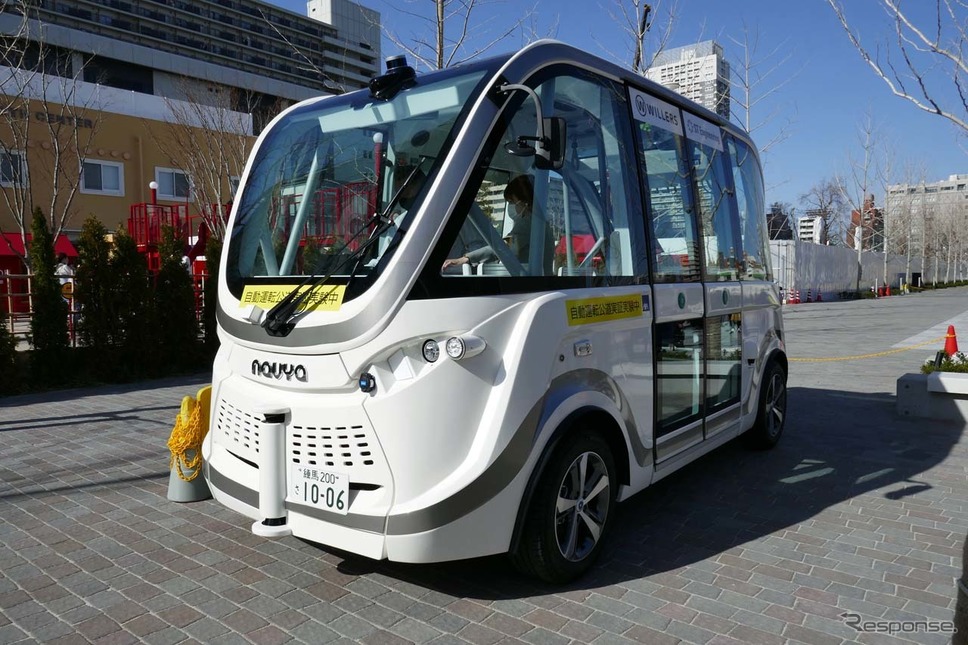 実証実験に使われたのはフランスのNAVYA ARMA《写真撮影 会田肇》