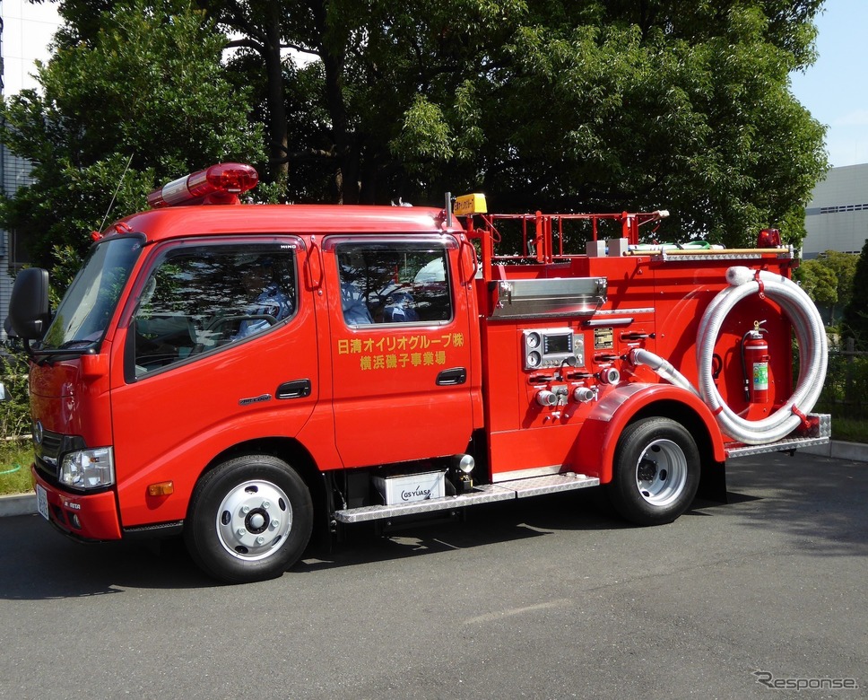 日清オイリオの防災用消防車《写真提供 ユーグレナ》