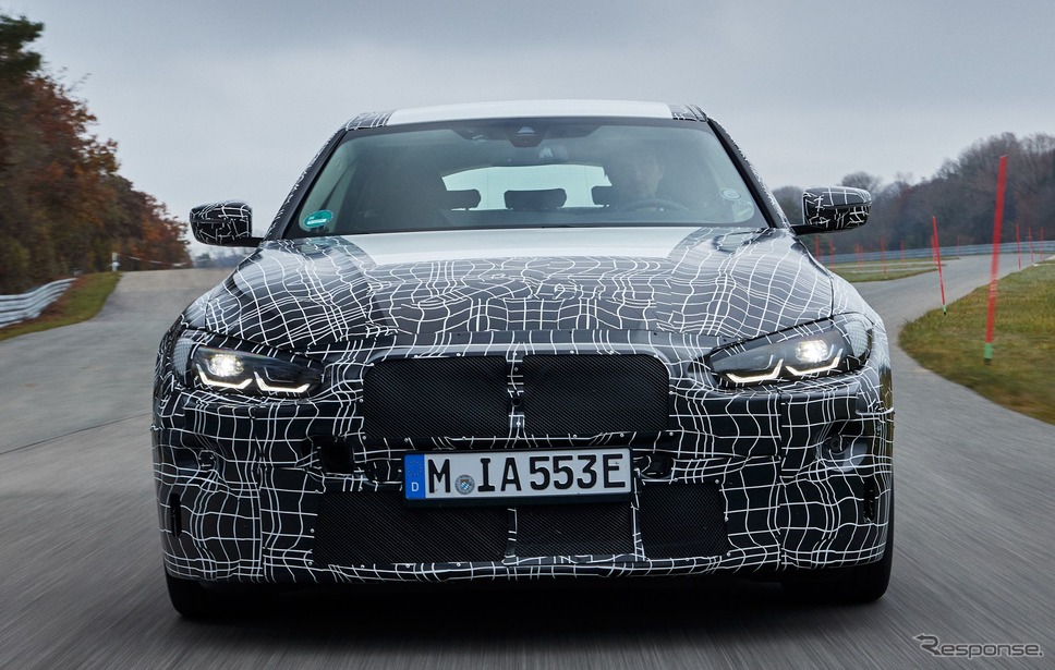 BMW i4 のプロトタイプ《photo by BMW》