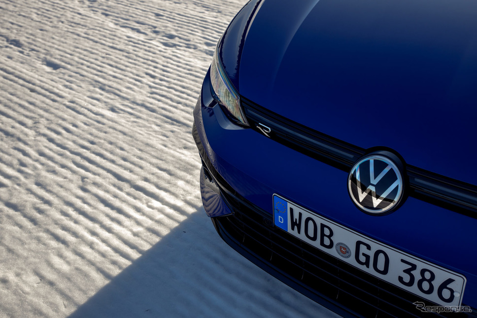 フォルクスワーゲン・ゴルフ R 新型《photo by VW》