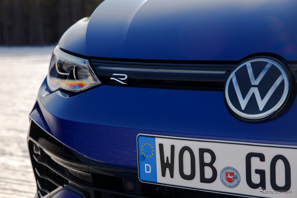 フォルクスワーゲン・ゴルフ R 新型《photo by VW》