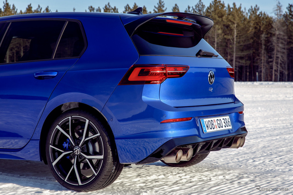 フォルクスワーゲン・ゴルフ R 新型《photo by VW》