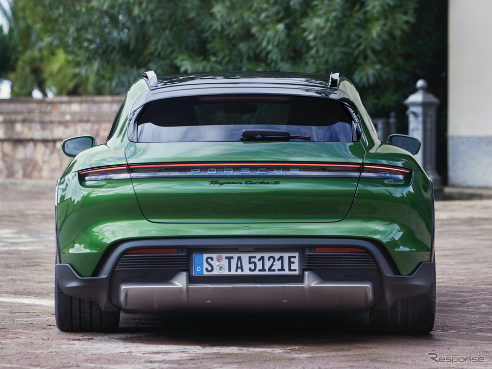 ポルシェ・タイカン・クロスツーリスモ《photo by Porsche》