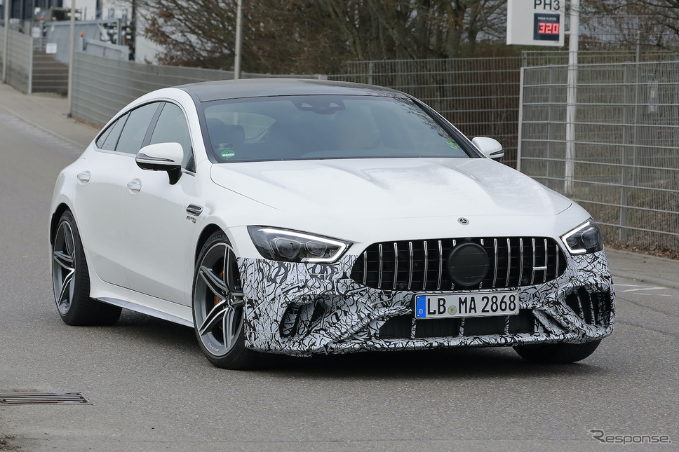 メルセデス AMG GT 63S 改良新型プロトタイプ(スクープ写真)《APOLLO NEWS SERVICE》