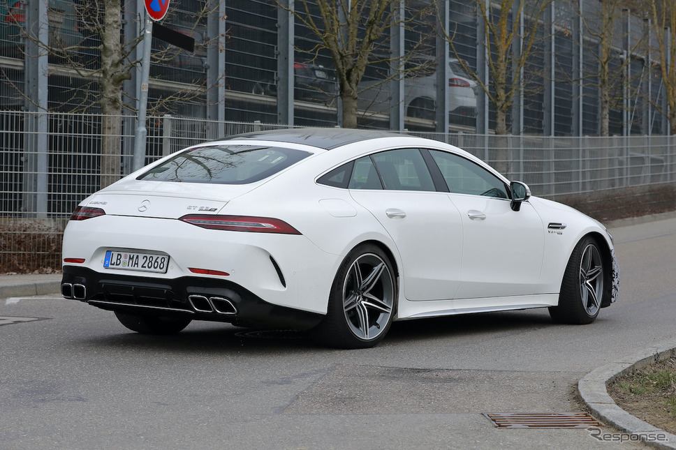 メルセデス AMG GT 63S 改良新型プロトタイプ(スクープ写真)《APOLLO NEWS SERVICE》