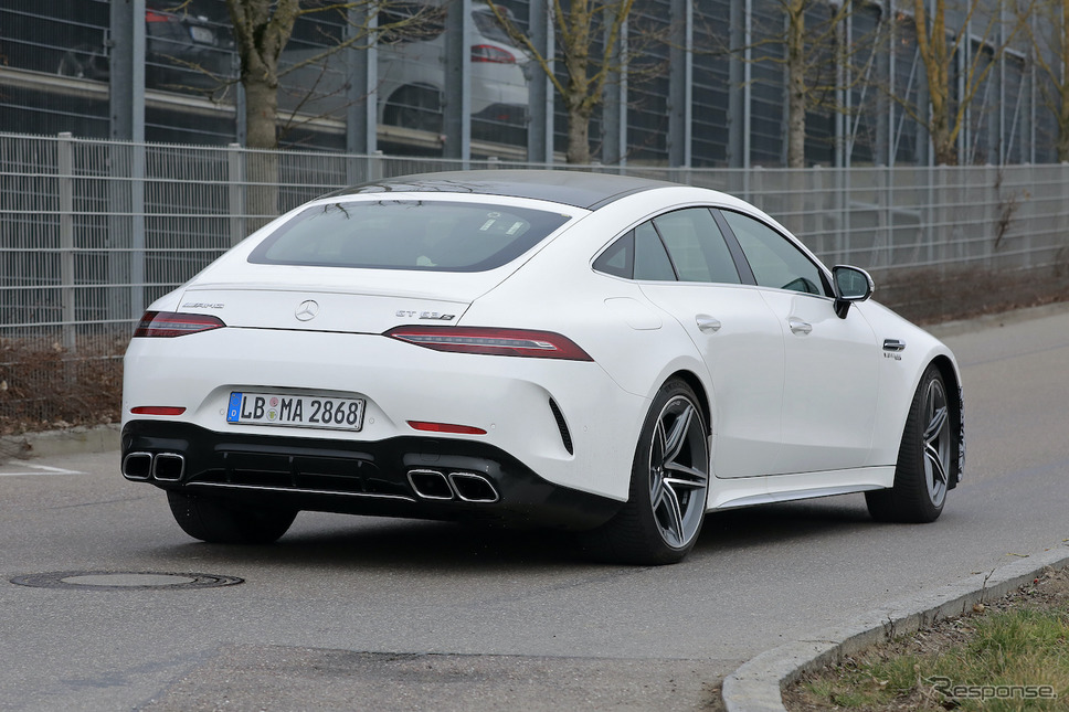 メルセデス AMG GT 63S 改良新型プロトタイプ(スクープ写真)《APOLLO NEWS SERVICE》