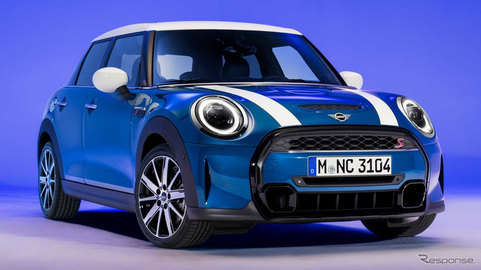 MINI ハッチバック（5ドア）改良新型《photo by MINI》