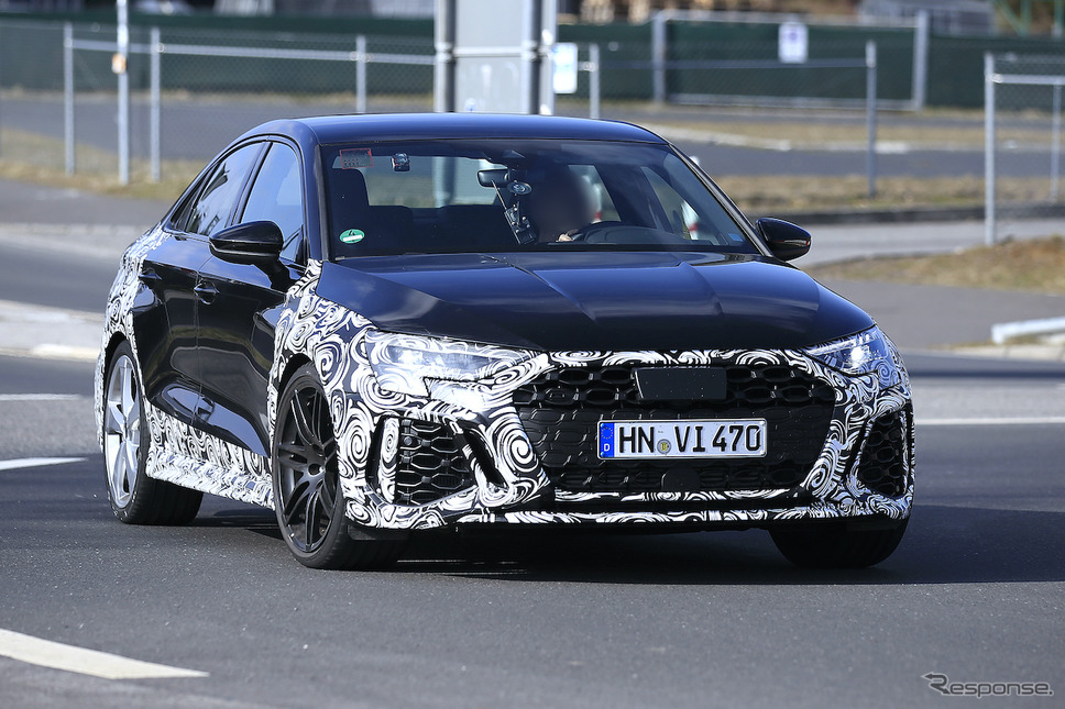 アウディ RS3セダン 次期型プロトタイプ(スクープ写真)《APOLLO NEWS SERVICE》