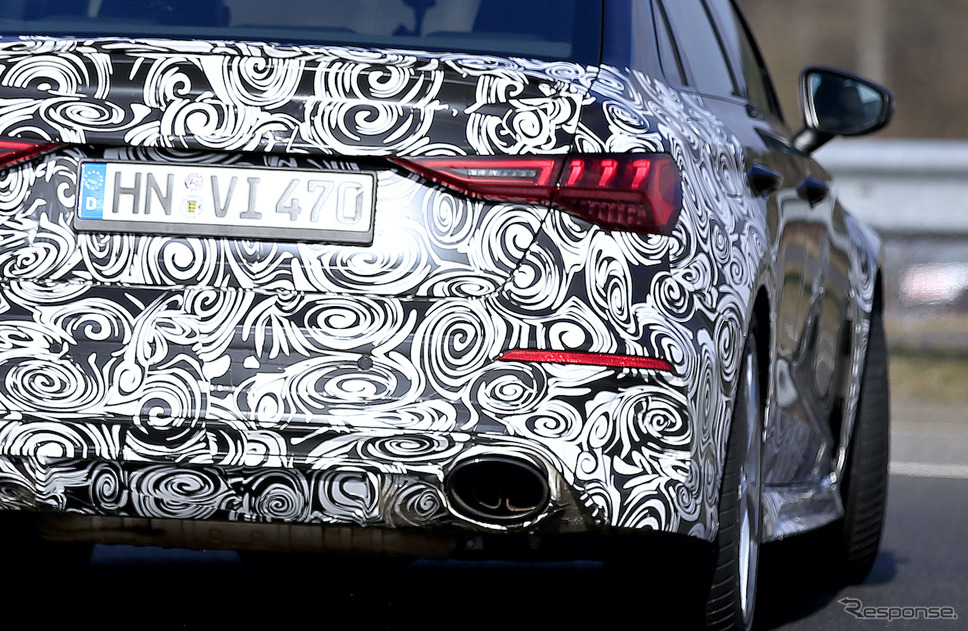 アウディ RS3セダン 次期型プロトタイプ(スクープ写真)《APOLLO NEWS SERVICE》