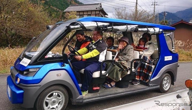 奥永源寺渓流の里での自動運転上小阿仁村での自動運転（2019年）《写真提供 国交省》