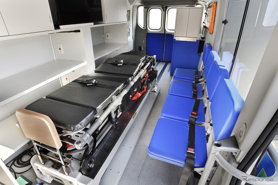 FC医療車《写真提供 トヨタ自動車》