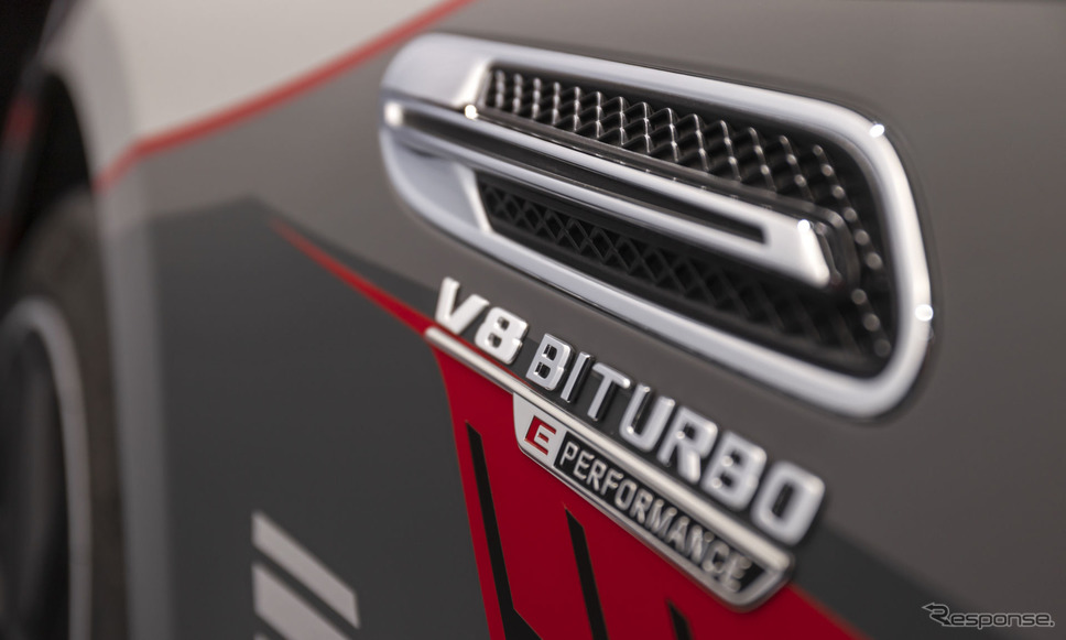 メルセデスAMG GT 4ドアクーペの「Eパフォーマンス」搭載プロトタイプ車《photo by Mercedes-Benz》
