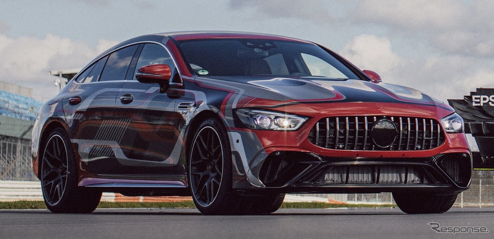 メルセデスAMG GT 4ドアクーペの「Eパフォーマンス」搭載プロトタイプ車《photo by Mercedes-Benz》