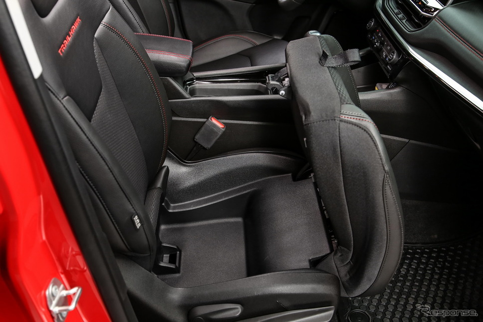 ジープ・コンパス 4xe 改良新型の トレイルホーク《photo by Jeep》