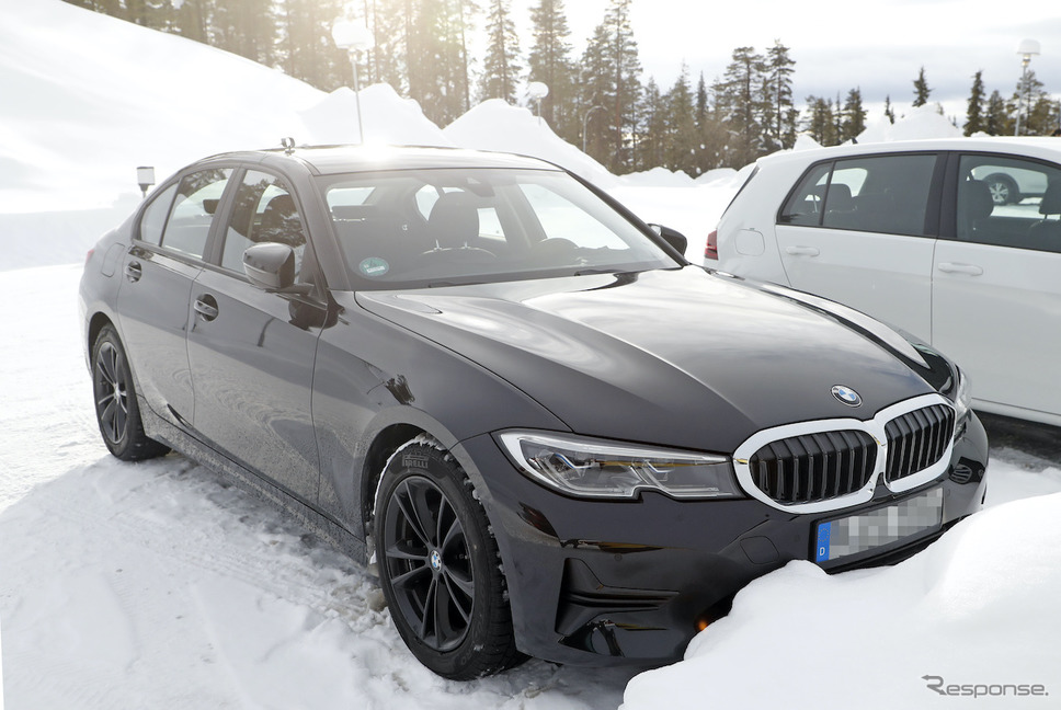 BMW 3シリーズ 改良新型プロトタイプ (スクープ写真)《APOLLO NEWS SERVICE》