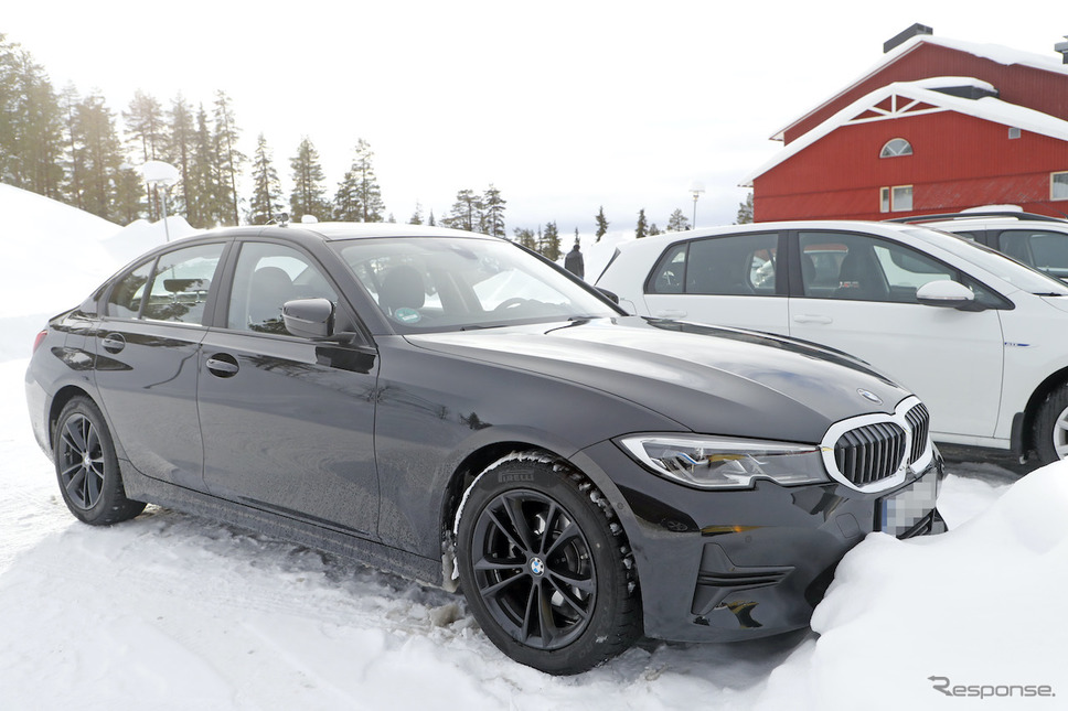 BMW 3シリーズ 改良新型プロトタイプ (スクープ写真)《APOLLO NEWS SERVICE》