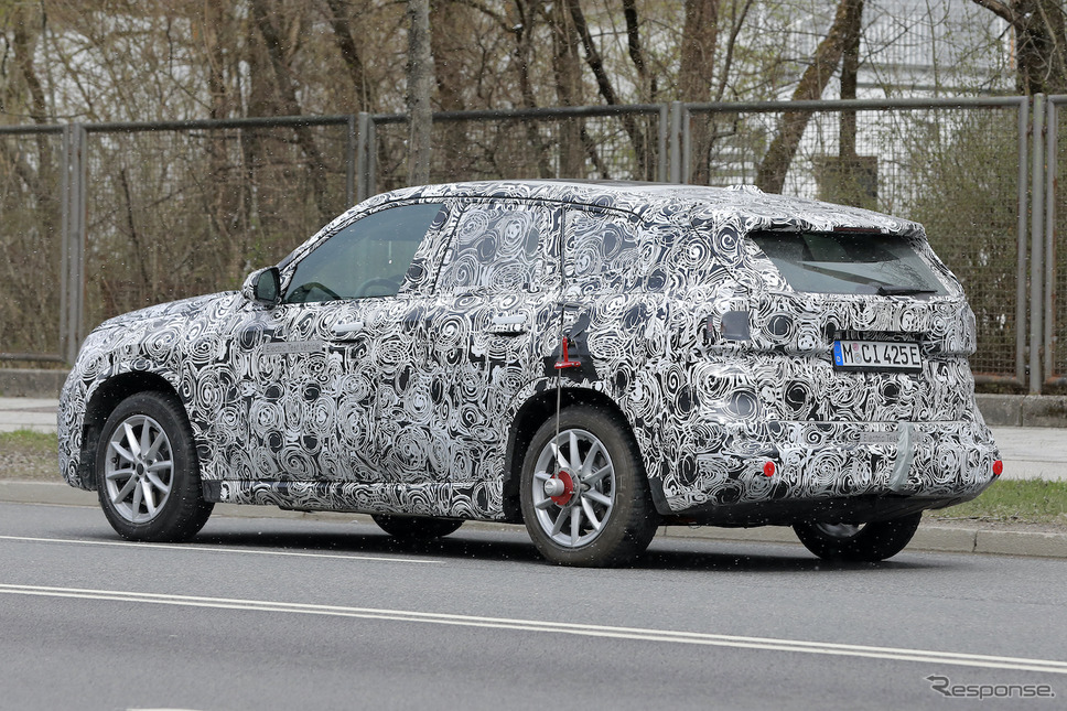 BMW iX1 プロトタイプ(スクープ写真)《APOLLO NEWS SERVICE》