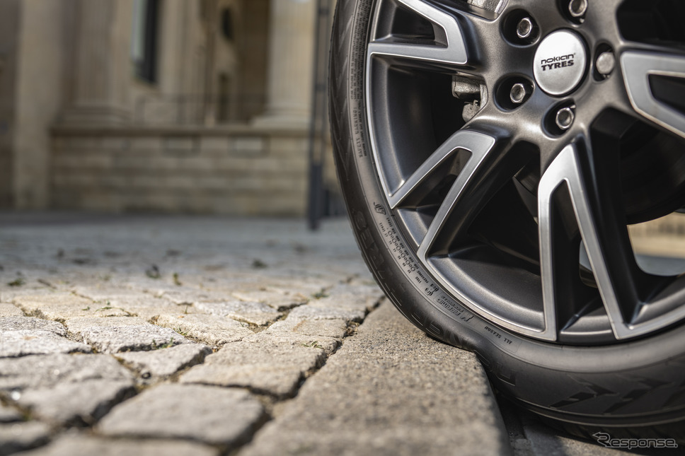 Nokian Seasonproof SUV《photo by Nokian Tyres》