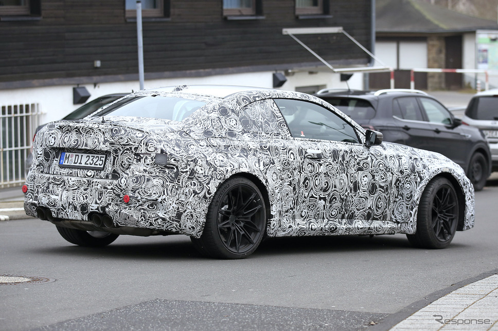 BMW M2クーペ 次期型プロトタイプ(スクープ写真)《APOLLO NEWS SERVICE》