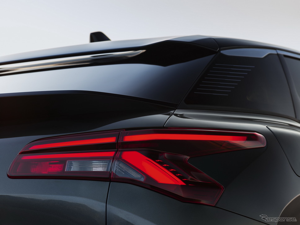 シトロエン C5 X《photo by Citroen》