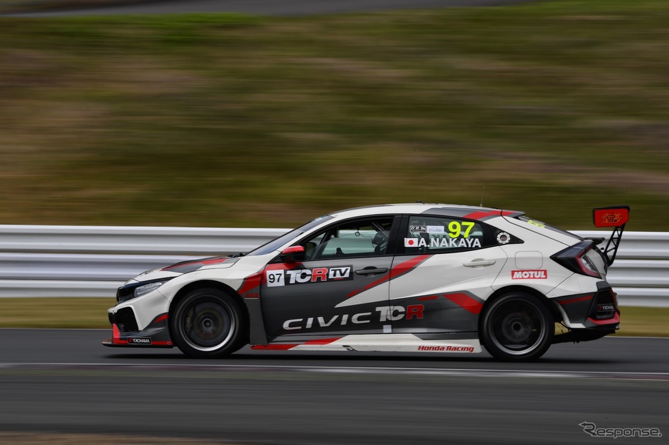 #97 中谷明彦選手(ホンダ シビック TCR)《写真提供 TCR Japan》