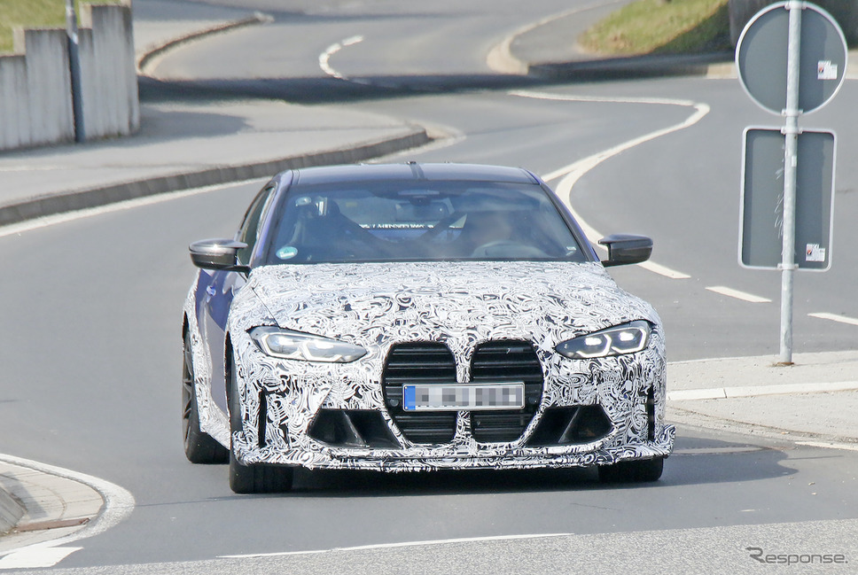 BMW M4 CSL プロトタイプ(スクープ写真)《APOLLO NEWS SERVICE》