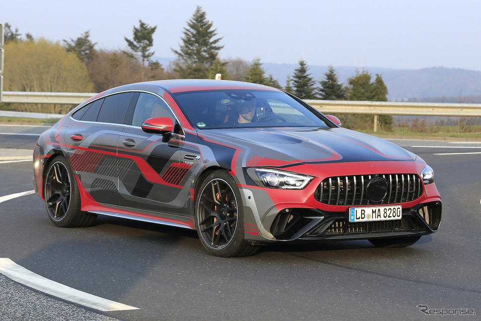 メルセデス AMG GT 73e 4ドア プロトタイプ（スクープ写真）《APOLLO NEWS SERVICE》