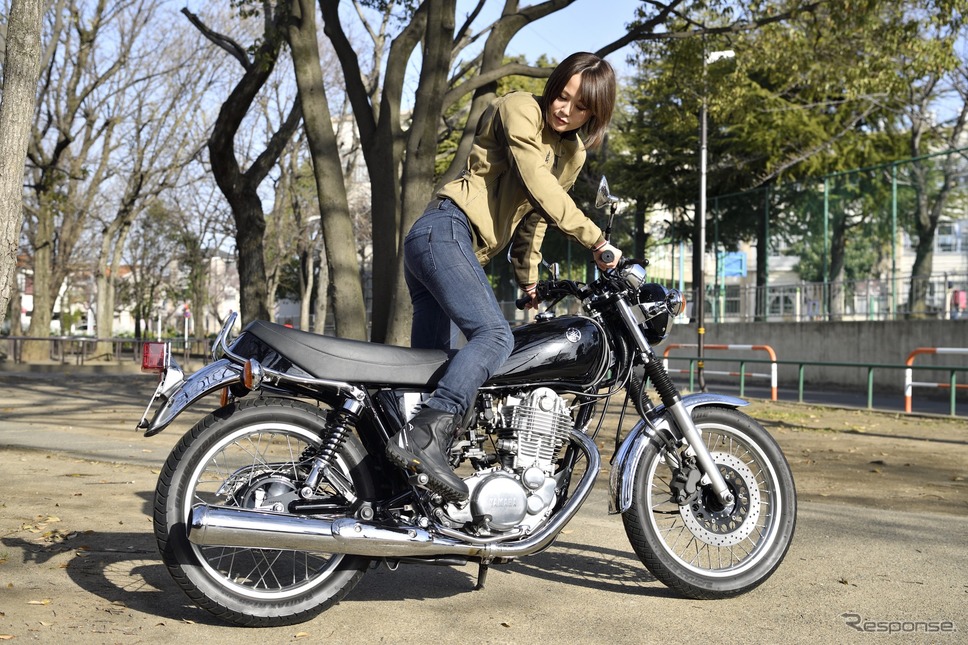 キックスタートに挑戦!《写真撮影 雪岡直樹》