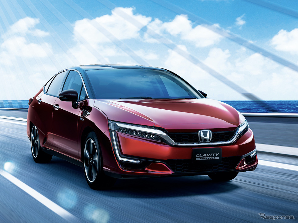 燃料電子車:ホンダ・クラリティFUEL CELL《写真提供 ホンダ》