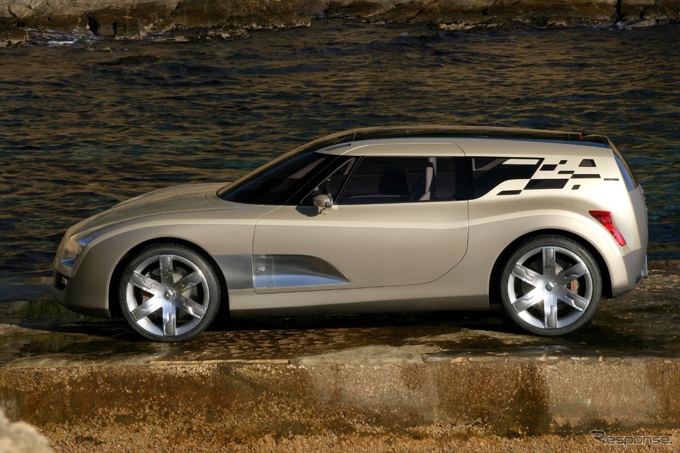 2006年ルノー・アルティカ・コンセプト《photo by Renault》
