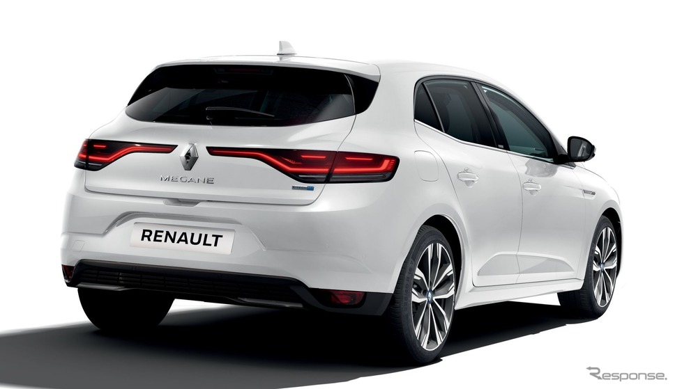 ルノー ・メガーヌ・ハッチバック 改良新型のPHV「E-TECH」《photo by Renault》