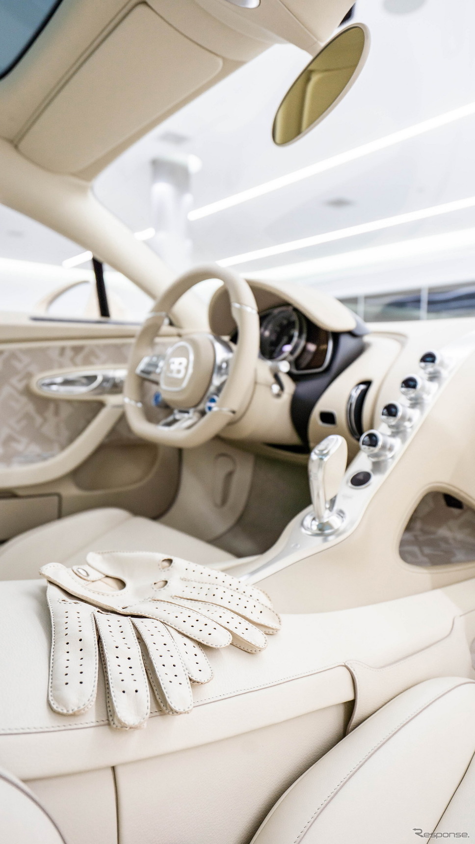 ブガッティ・シロン のワンオフモデル「Chiron habille par Hermes」《photo by Bugatti》