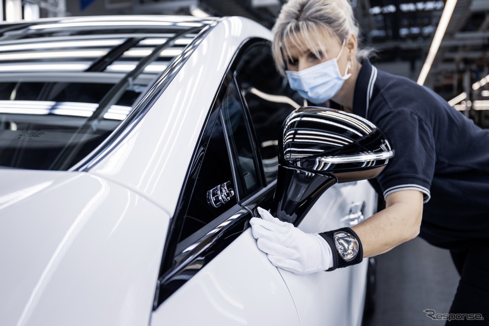 ドイツ・ジンデルフィンゲンの「ファクトリー56」で生産を開始したメルセデスベンツ EQS《photo by Mercedes-Benz》