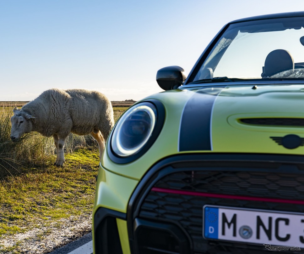 MINI コンバーチブル 改良新型《photo by MINI》