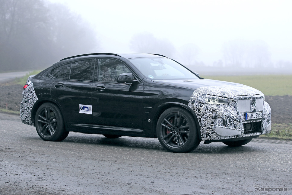 BMW X4 改良新型 プロトタイプ(スクープ写真)《APOLLO NEWS SERVICE》