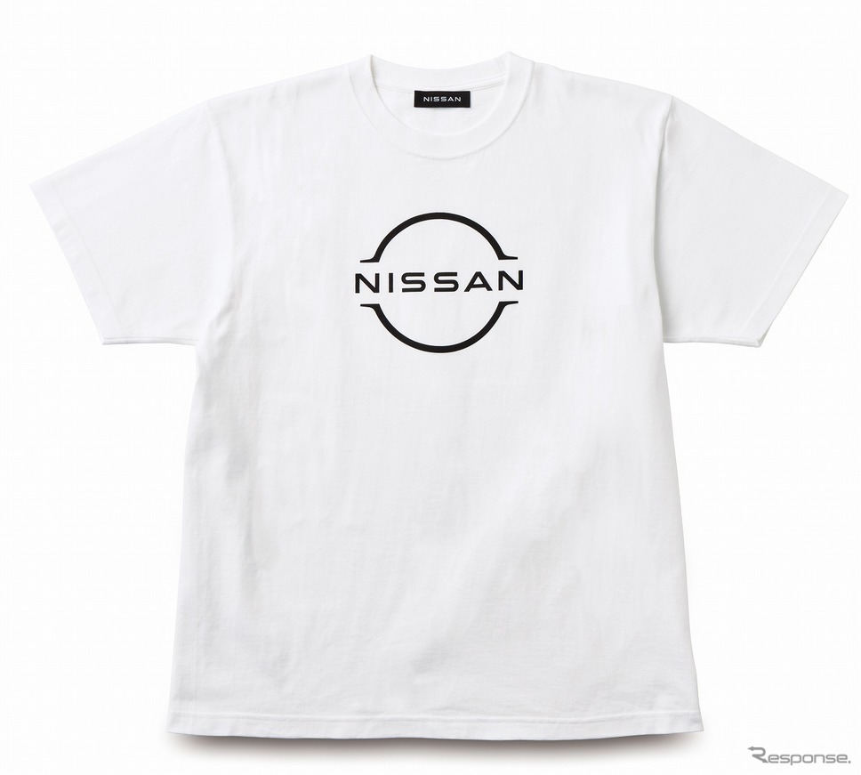 NISSAN ヘビーウェイトTシャツ《写真提供 日産自動車》