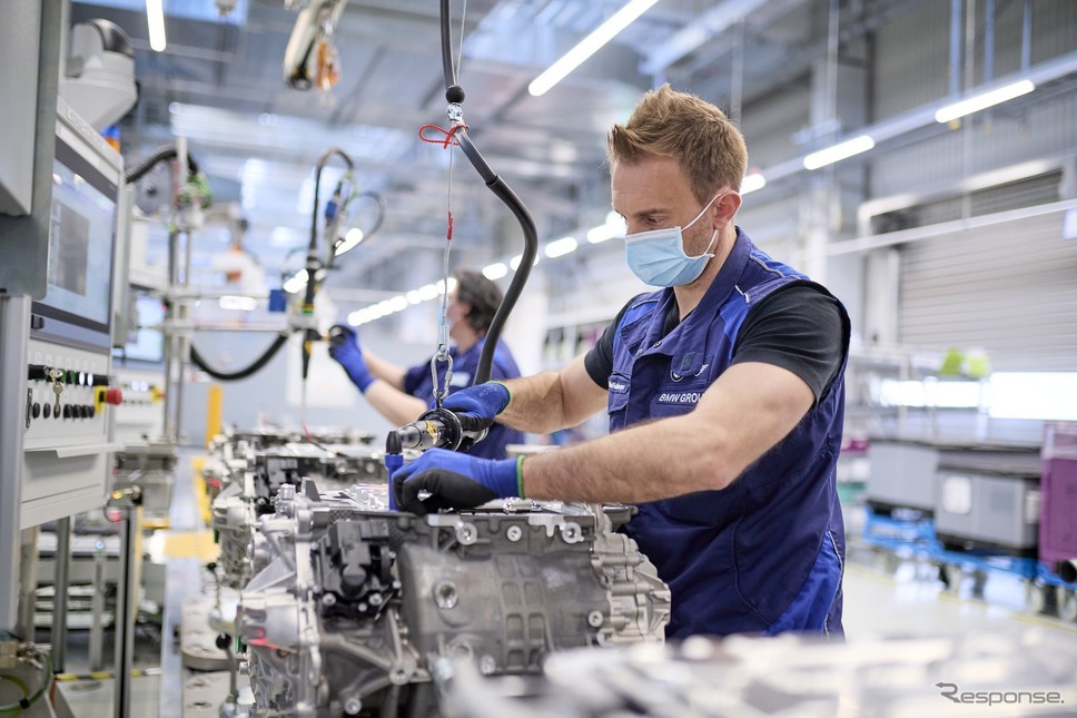 BMWグループのドイツ・ディンゴルフィン工場で生産が開始された iX と i4 のEVパワートレイン《photo by BMW》